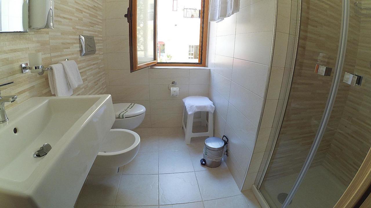 Le Bouganville Vieste Bagian luar foto