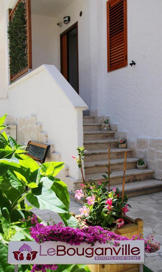 Le Bouganville Vieste Bagian luar foto